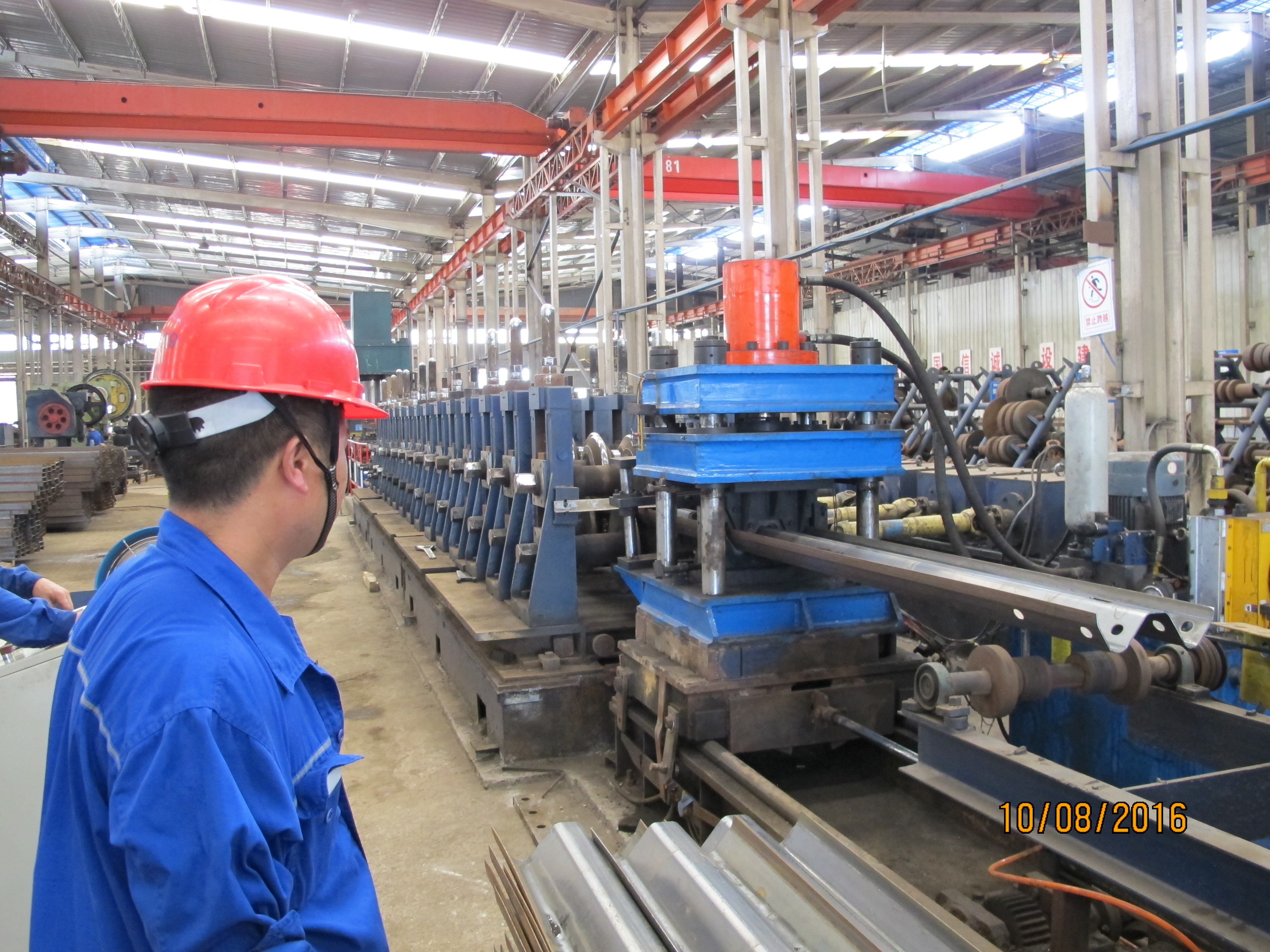 W Type Cold Rolled Steel Profiles Good Performance For Highway Guardrail