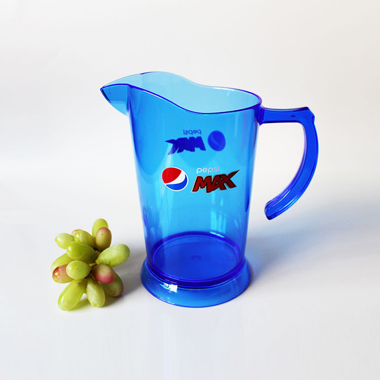 Heat Resistant Plastic Beverage Pitcher 29oz Plastic Juice Jug With Handle