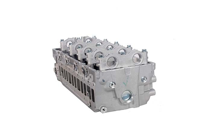 MITSUBISHI 4M41 Cylinder Head , Diesel Engine Spare Parts ME204200 ME204399