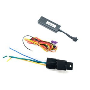 Real Time Chip Sms Gprs Position Car Tracking Device Small Size Easy Hidden Free