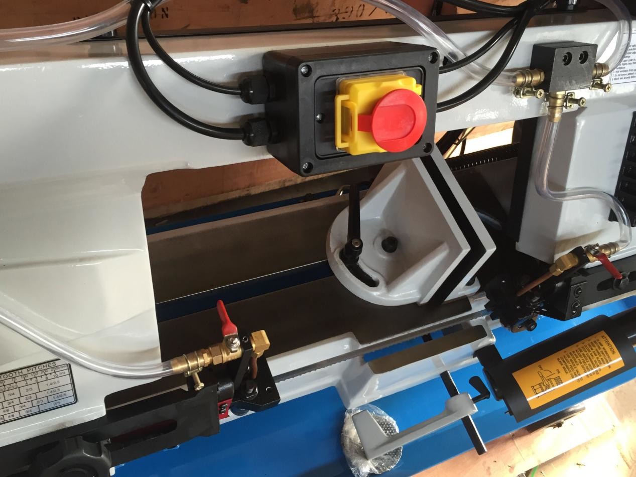 Horizontal Band Saw For Metal Cutting BS-1018B Portable Band Sawing Machine from China Supplier