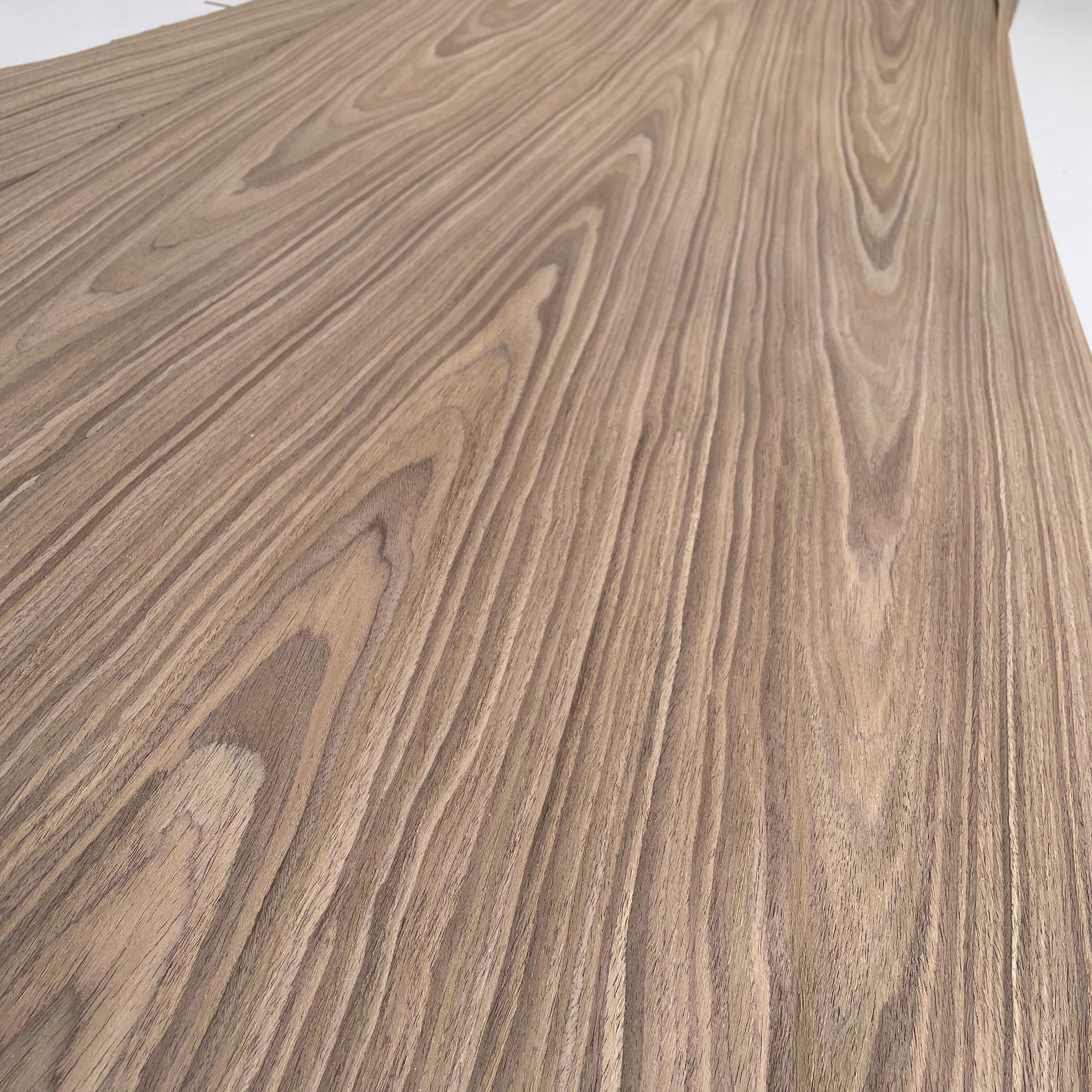 New Design Engineered Reconstituted Walnut Wood Veneer Color DIY Craft Art 2500*640 MM For Door Table Skin