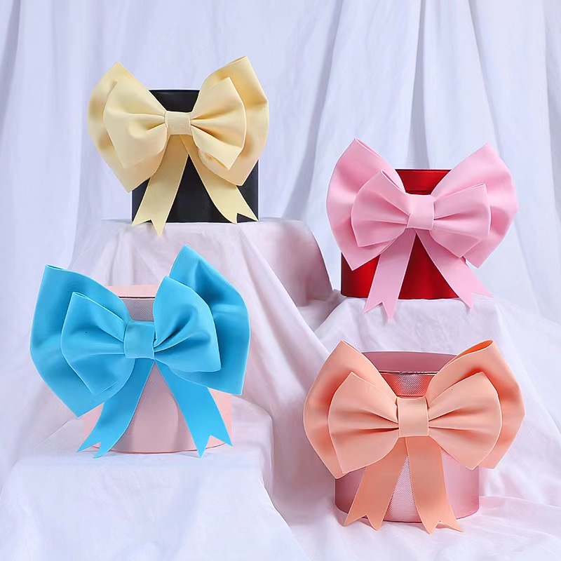 Customized Cardboard Flower Cylinder Box With Gold Hot Stamp