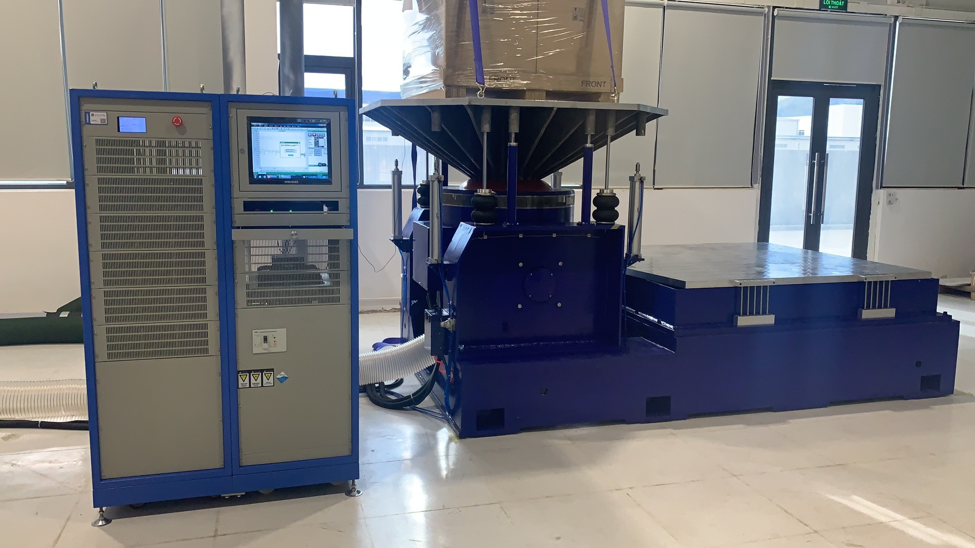 Large Vibration Table With Slip Table Runs EV Battery Vibration Testing
