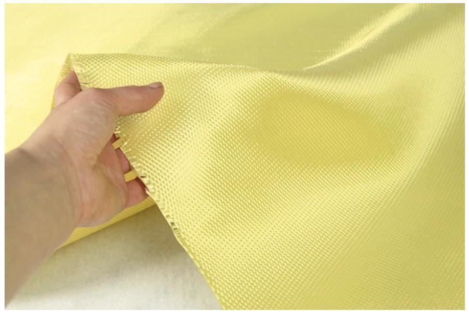 High Strength Carbon Kevlar Fabric 200 Denier 60GSM For Auto Sporting Products