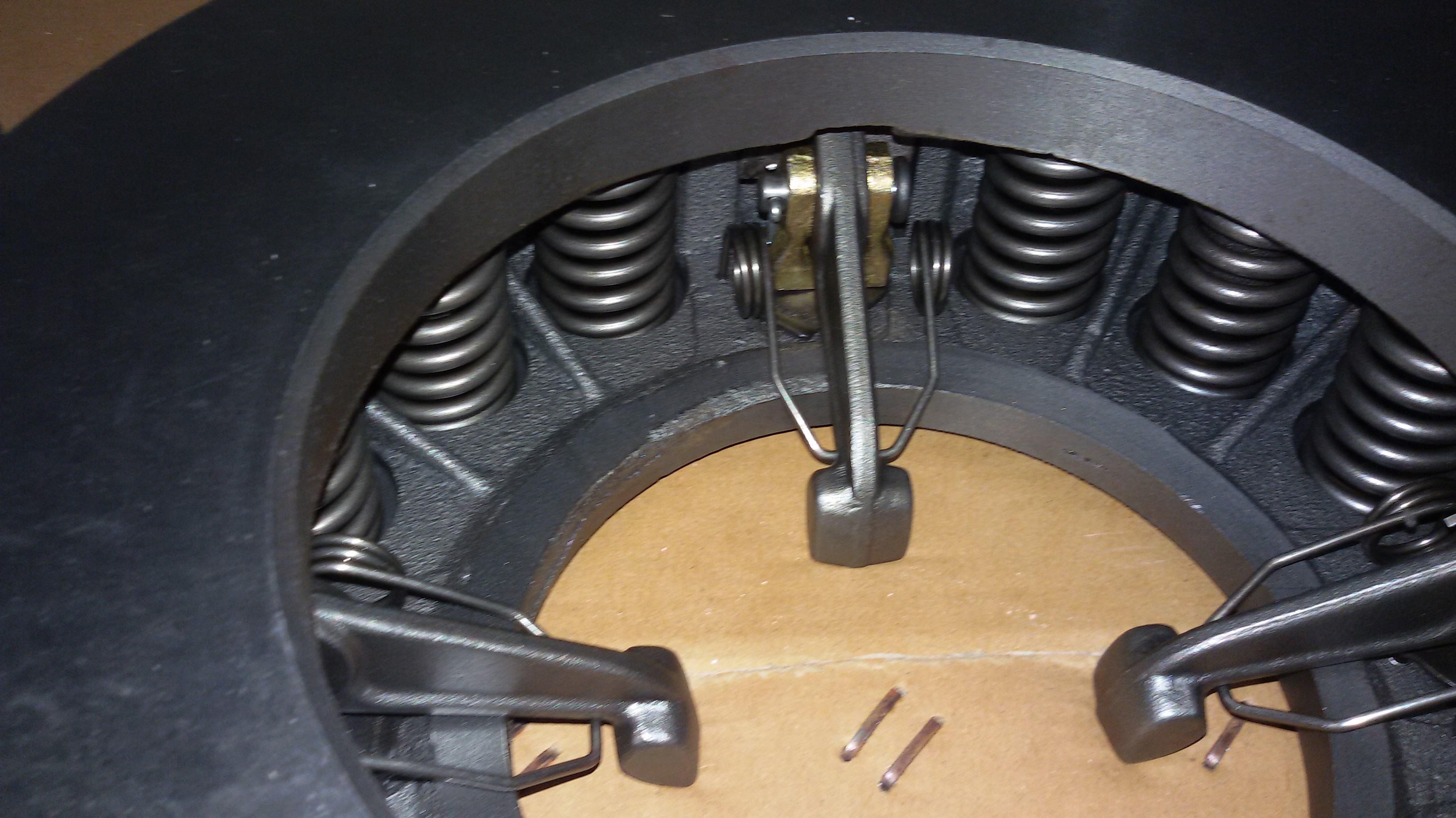 1882201132 BENZ CLUTCH COVER