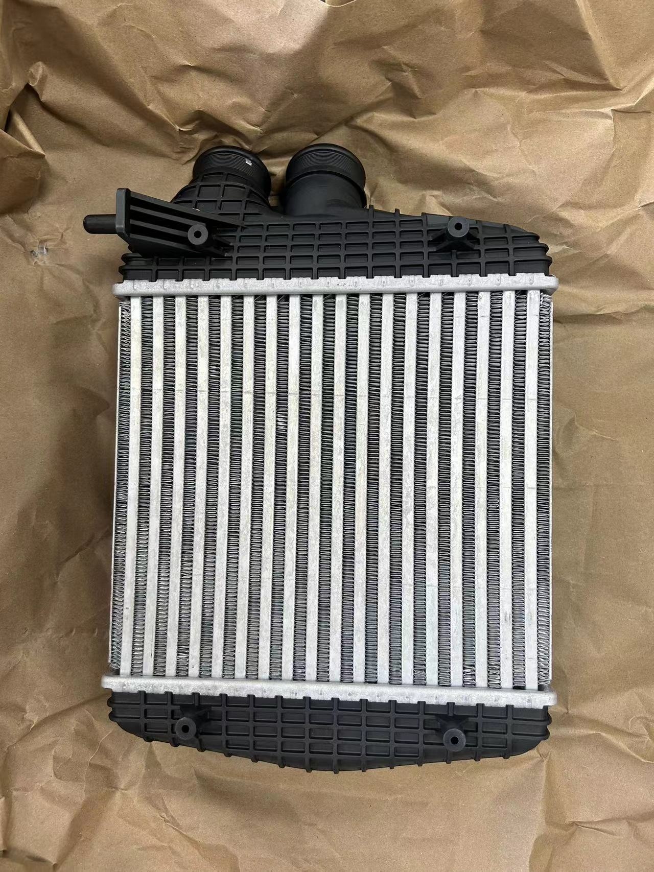 L.H Intercooler For Ghibli Levante Quattroporte By OEM 670109550 670035636 670009834