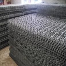 Pvc Coated Welded Wire Mesh Panels 1/4" X 1/4" For Runway Enclosures / Egg Baskets