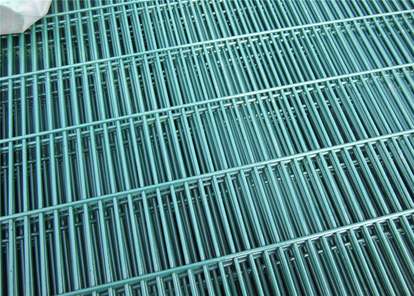 High Security Wire Fence with Wall Spikes On the top of 358 clearvu fencing panels