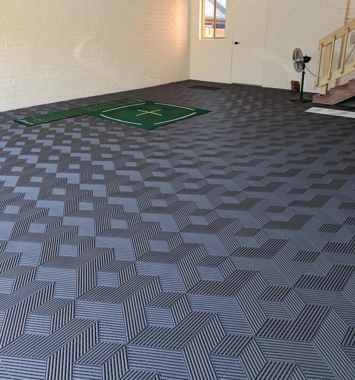 Square Plastic Garage Floor Tile Interlocking Garage Floor Mats Water Resistance