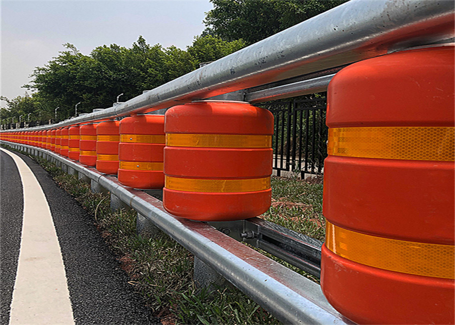 ISO Standard PU And PVC Safety Guard Rail Rolling Guardrail Barrier