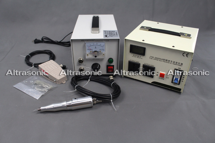 Replaceable Blades Ultrasonic Fabric Cutting Machine