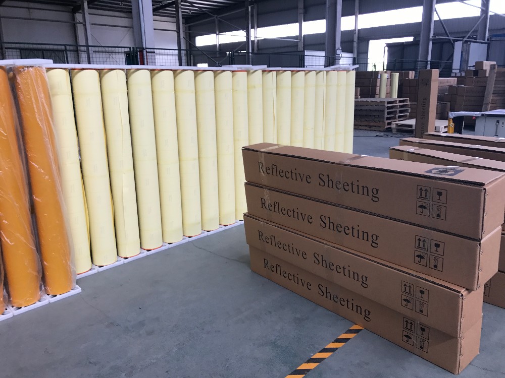 Reflective PVC Photoluminescent Tape Adhesive Self Blue Plastic Sheet Board