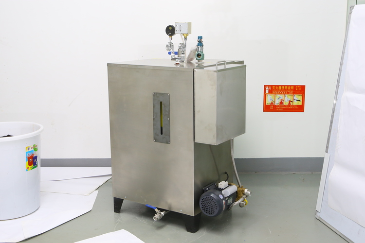 Electric Vertical Automatic Steam Boiler High Pressure 0.4Mpa 18kw