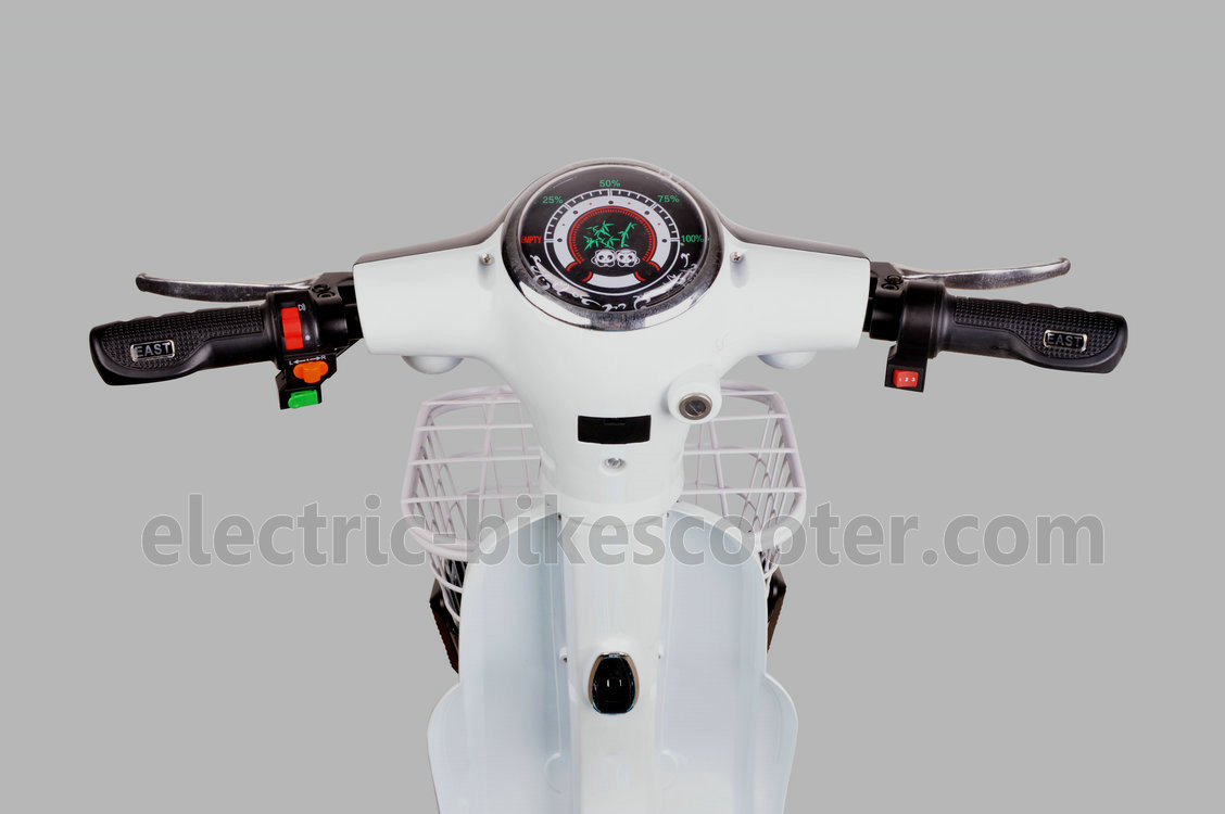 350 Watt 32km/h Electric Bike Scooter With Pedals Long Travel Distance