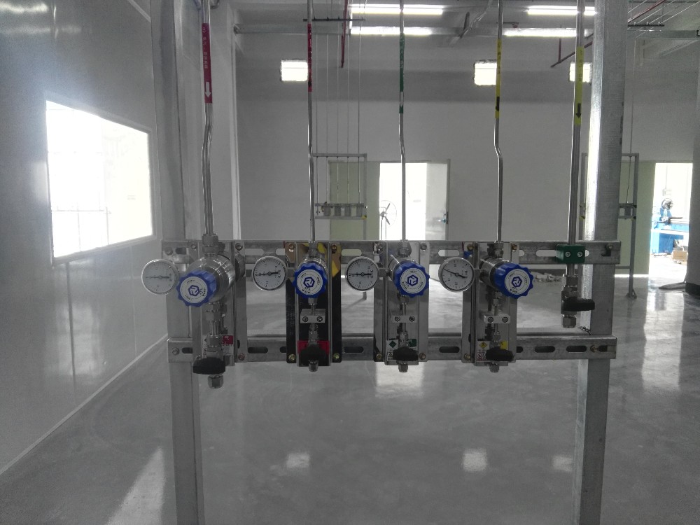 500Psi Changeover Manifold Panel Mounting Single Stage With PCTFE Seat