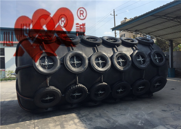 Dia 2m Marine Rubber Fenders Foam Filled Unsinkable design
