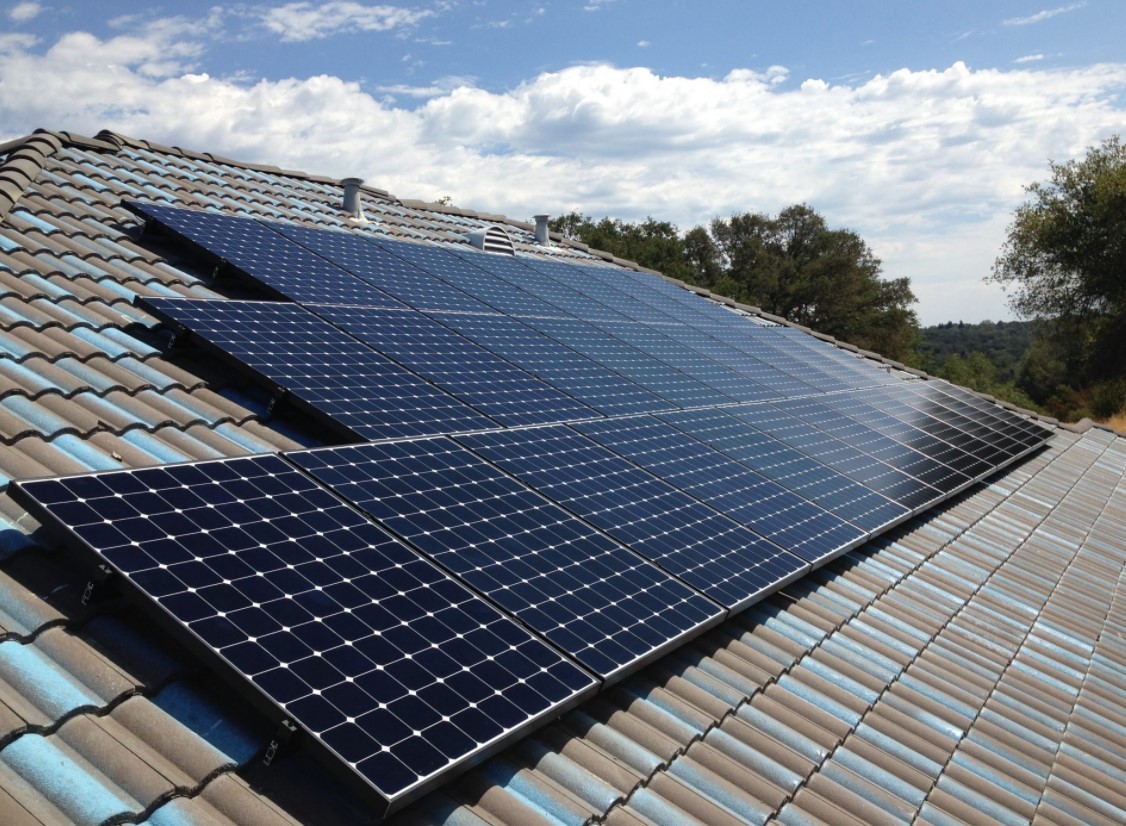Industry Pitched Roof Solar PV Project Metal Roof Solar Mounting Systems 30KW 50KW