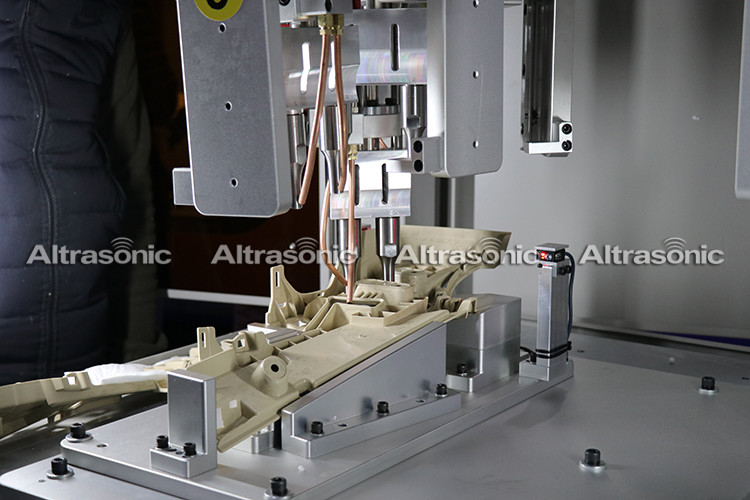 35Khz Ultrasonic Spot Welding Machine with Digital Generator for Automotive Sound Deadening Cotton