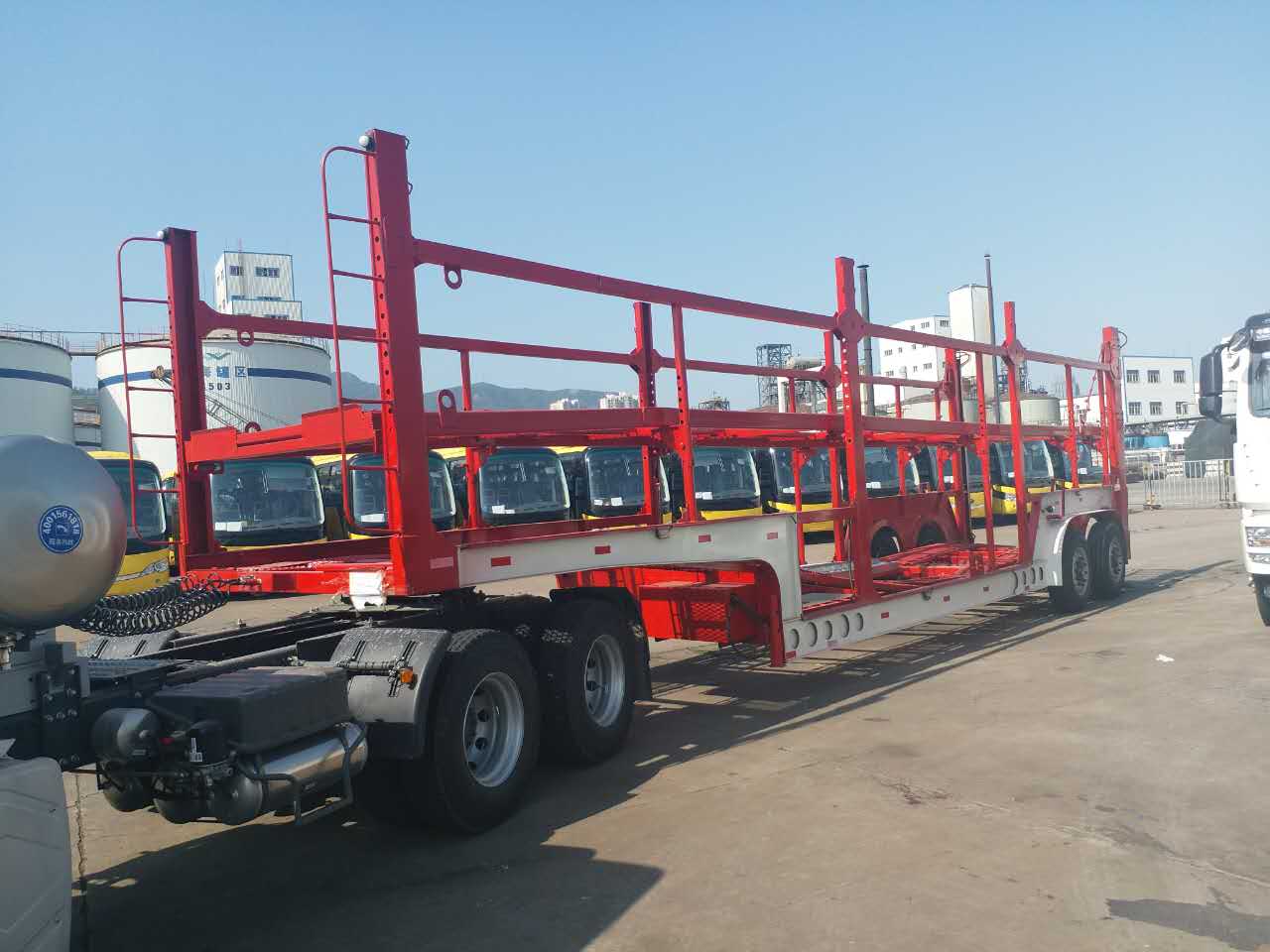 3 Axles Car Carrier Semi Trailer with Steel Material and 40000KG Payload