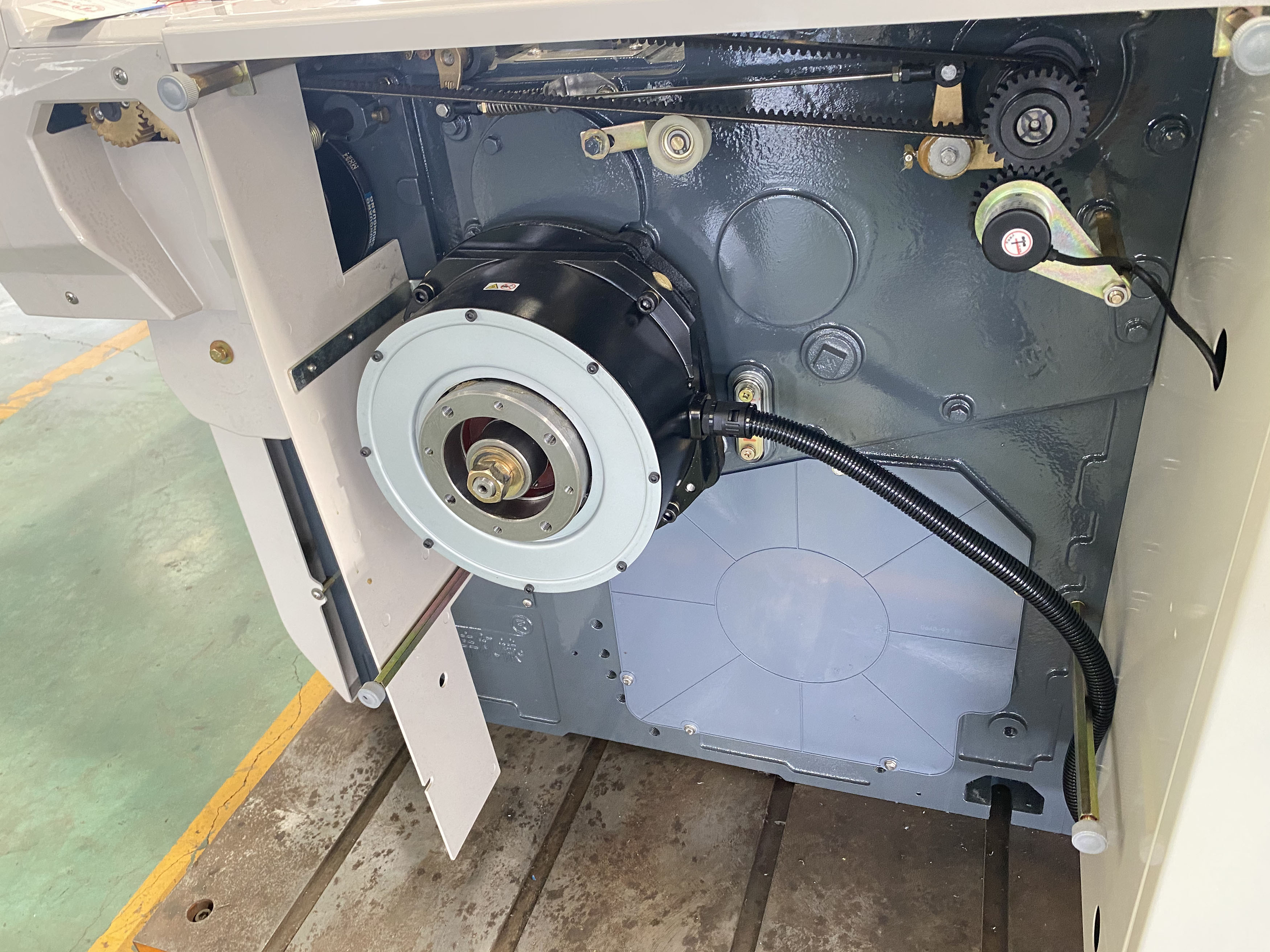 1000 RPM Non Woven Machinery Water Jet Looms 170cm Industrial Weaving Machine