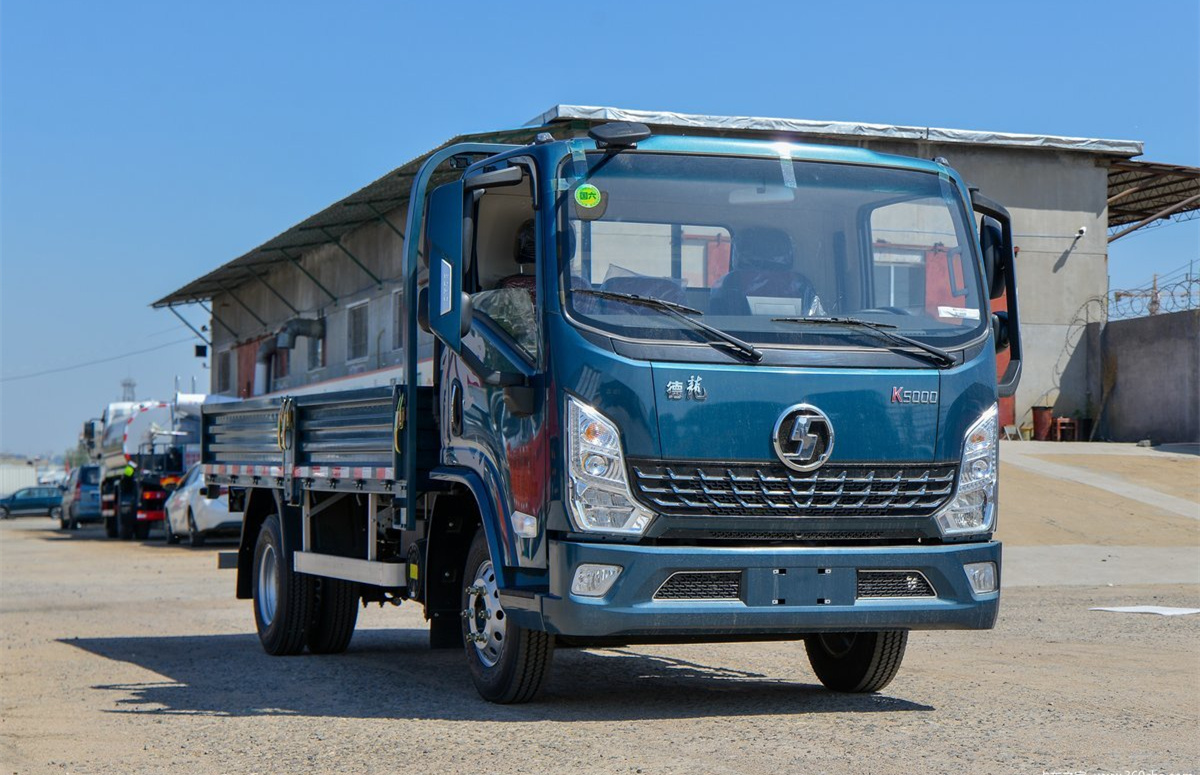 Shaanxi Automobile Light Truck Delong K5000 Luxury 150 Horsepower 4.18-meter Single-row Guardrail Light Truck (EU to Six)