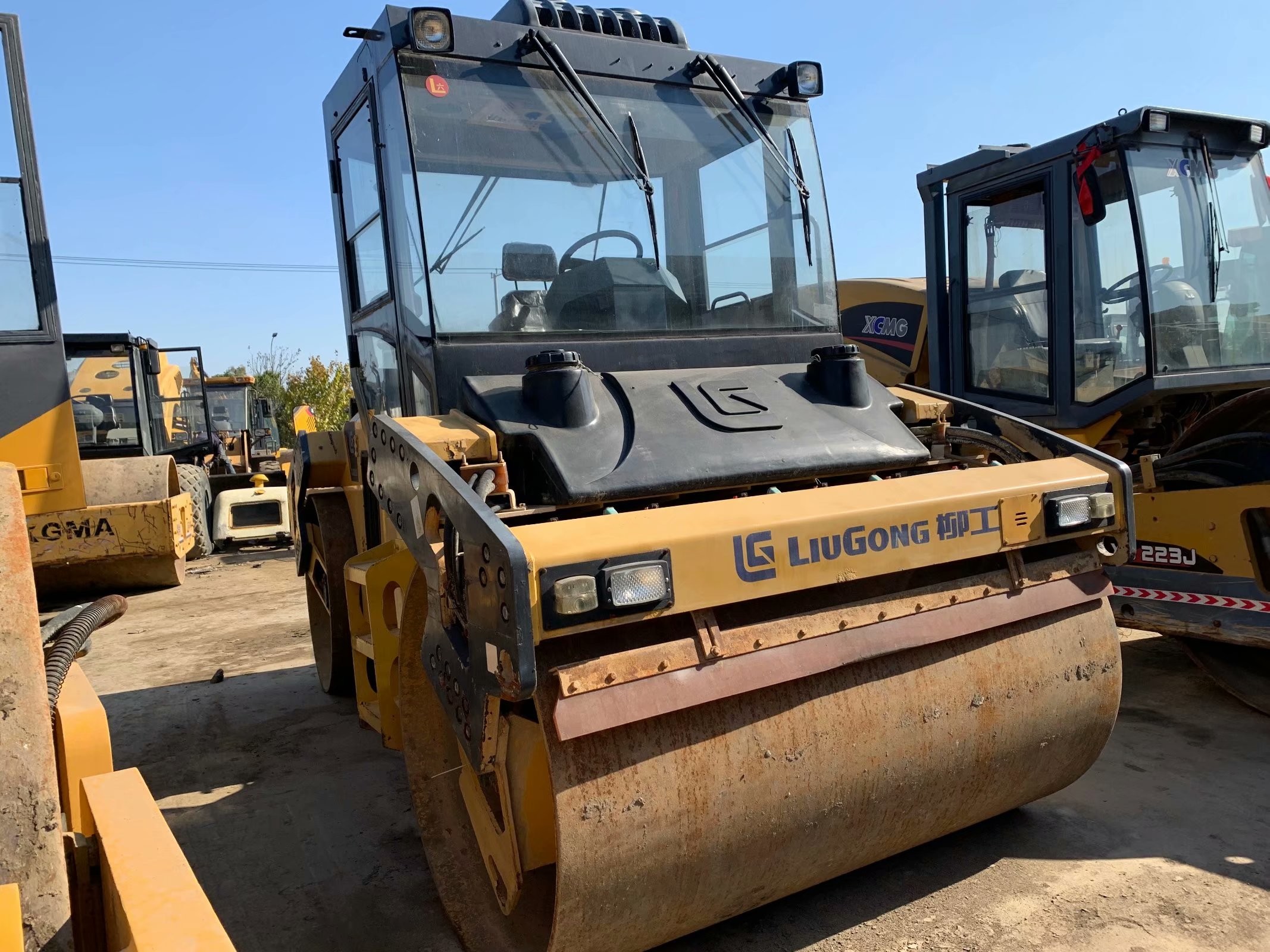 Used Liugong CLG6212 Double Drum Compactor Easy Operation Low Downtime