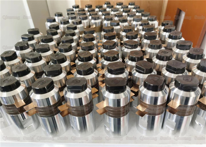 Variable Frequency Ultrasonic Transducer 15Khz For Auto Parts Welding