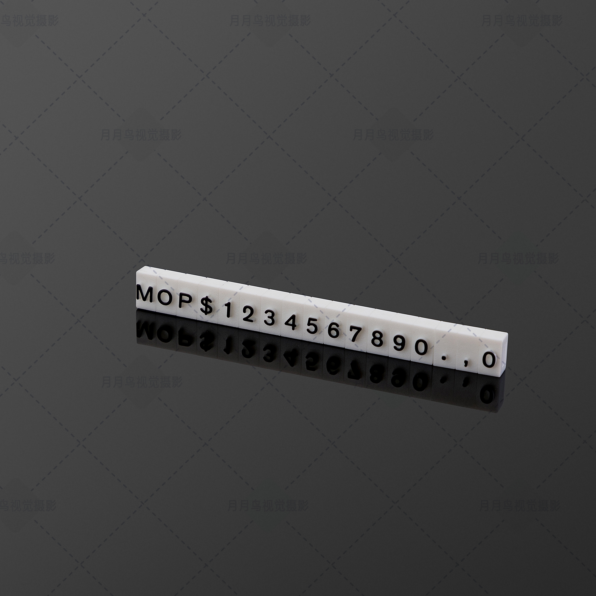 Cube Shape Clear Black Plastic Tag for Retail Display Racks in Watch and Jewelry Store