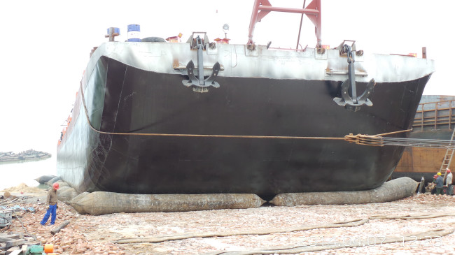 Shipyard Barge Launching Airbags Docking 10 Layers Heavy Duty Airbags For Lifting