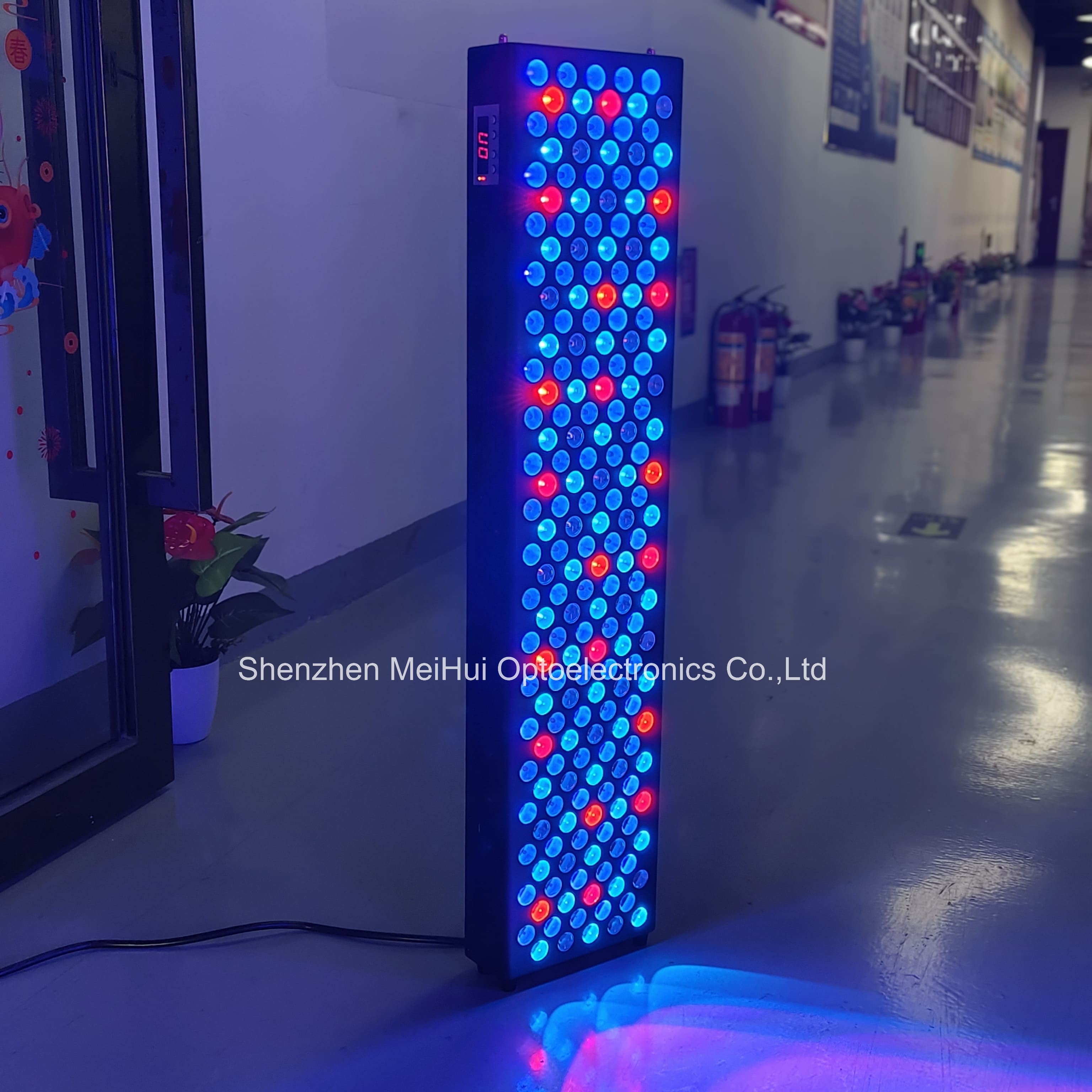 Iron Red Light Therapy Device With 9-Colour Spectrum Infrared Led Facial Rejuvenation Device