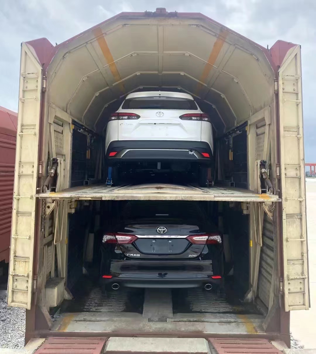 2023 Changan EADO EV460 Sedan Electric Car Fixed Gear Ratio Gearbox and 400km Endurance for Max Speed of 145km/h