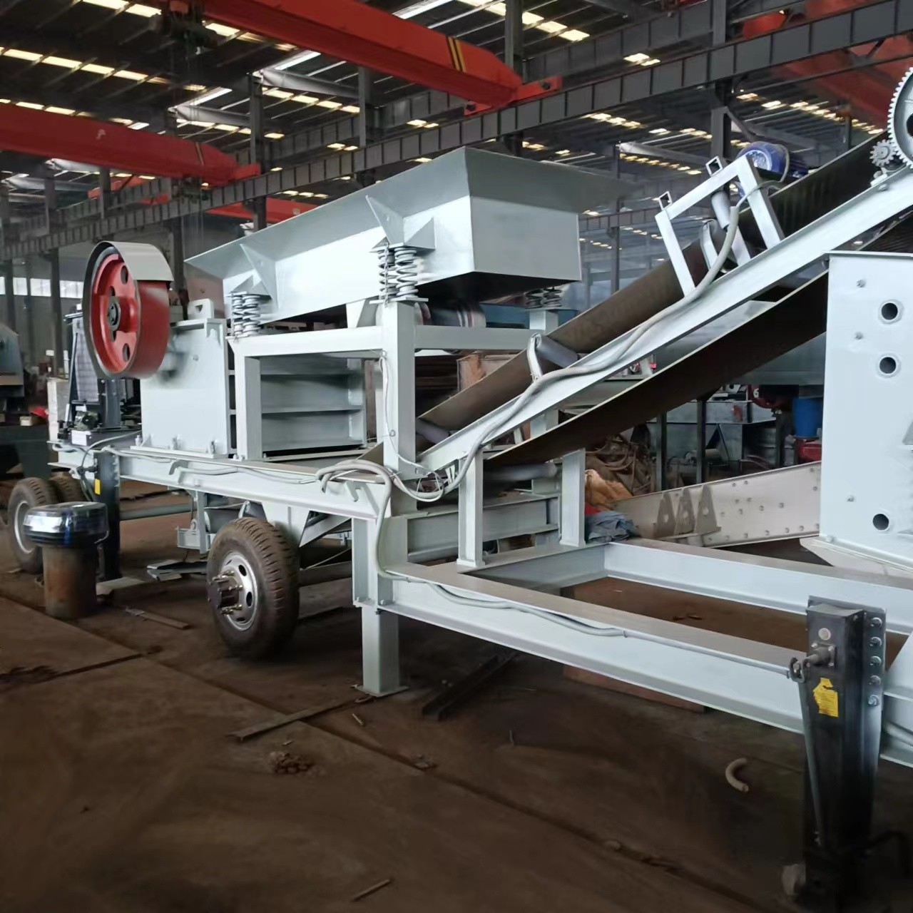 Mobile Crusher and Screening Plant Machines