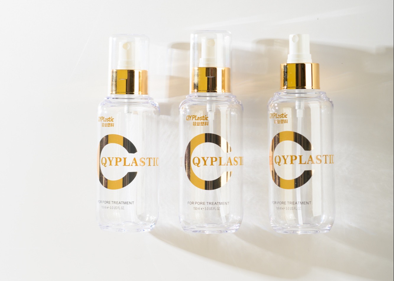 Transparent Thick Wall Plastic PET Bottle With Gold Sprayer Cap