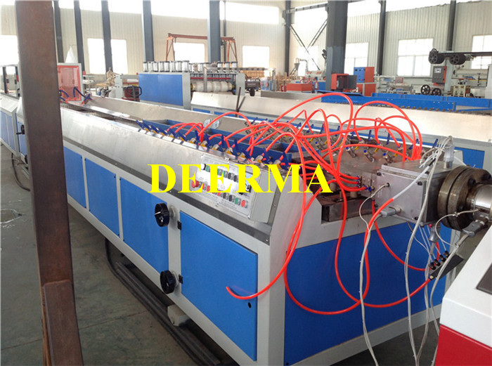 PLC Controlled WPC Decking Production Machine for L20000*W2100*H3200mm WPC Profiles