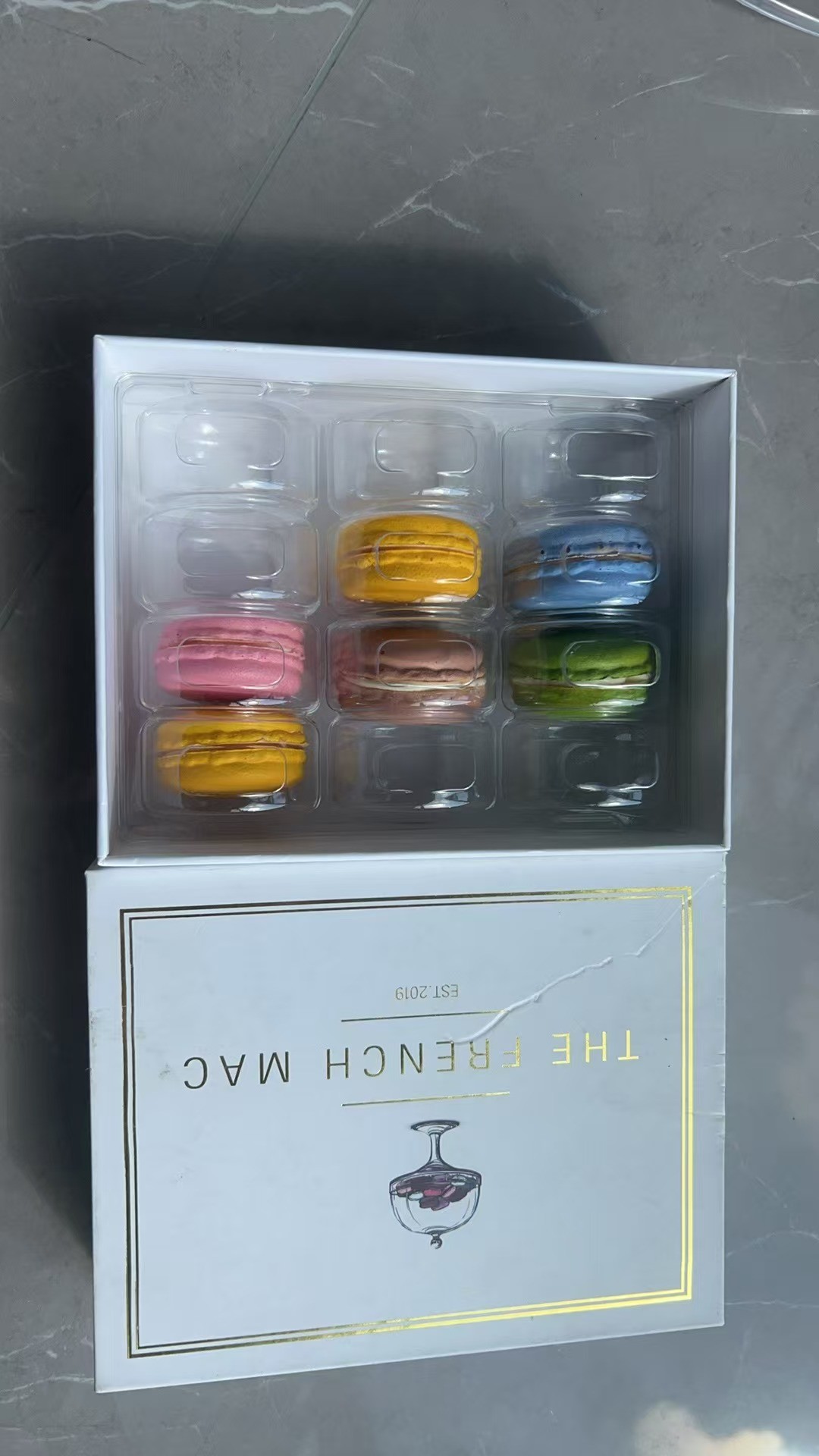 12 Macaron Gift Box Packaging Boutique Carton Dessert Packaging Customized