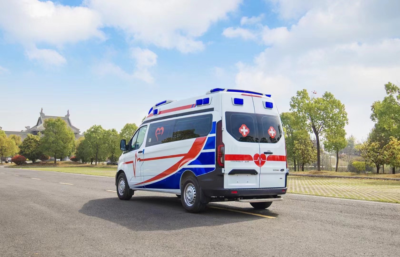 Diesel Ford Monitor Medical Ambulance Vehicle 3495KG