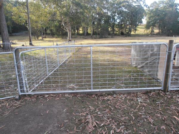 4ft General Purpose Farm livestock for Gate Horse Cattle Sheep Yard Panels