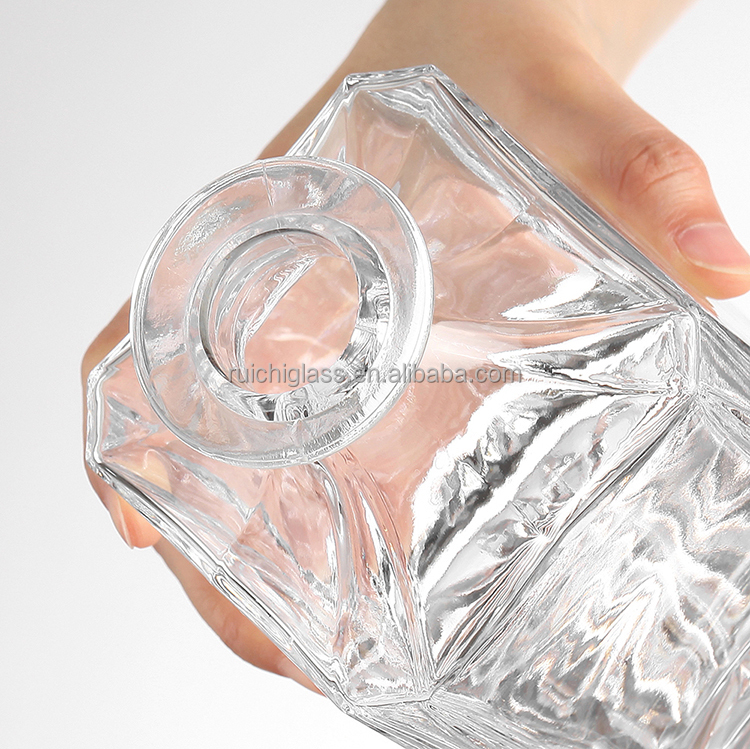 Hot Stamping Glass Bottle for Liquor Wine Whisky Vodka Tequila Transparent Emboss Design