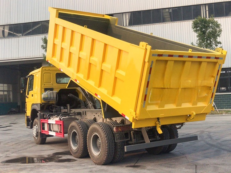 10 Wheels 371hp 6x4 Used 25 Ton Howo Dump Truck With Cargo Tank Length 5.3-6.2M