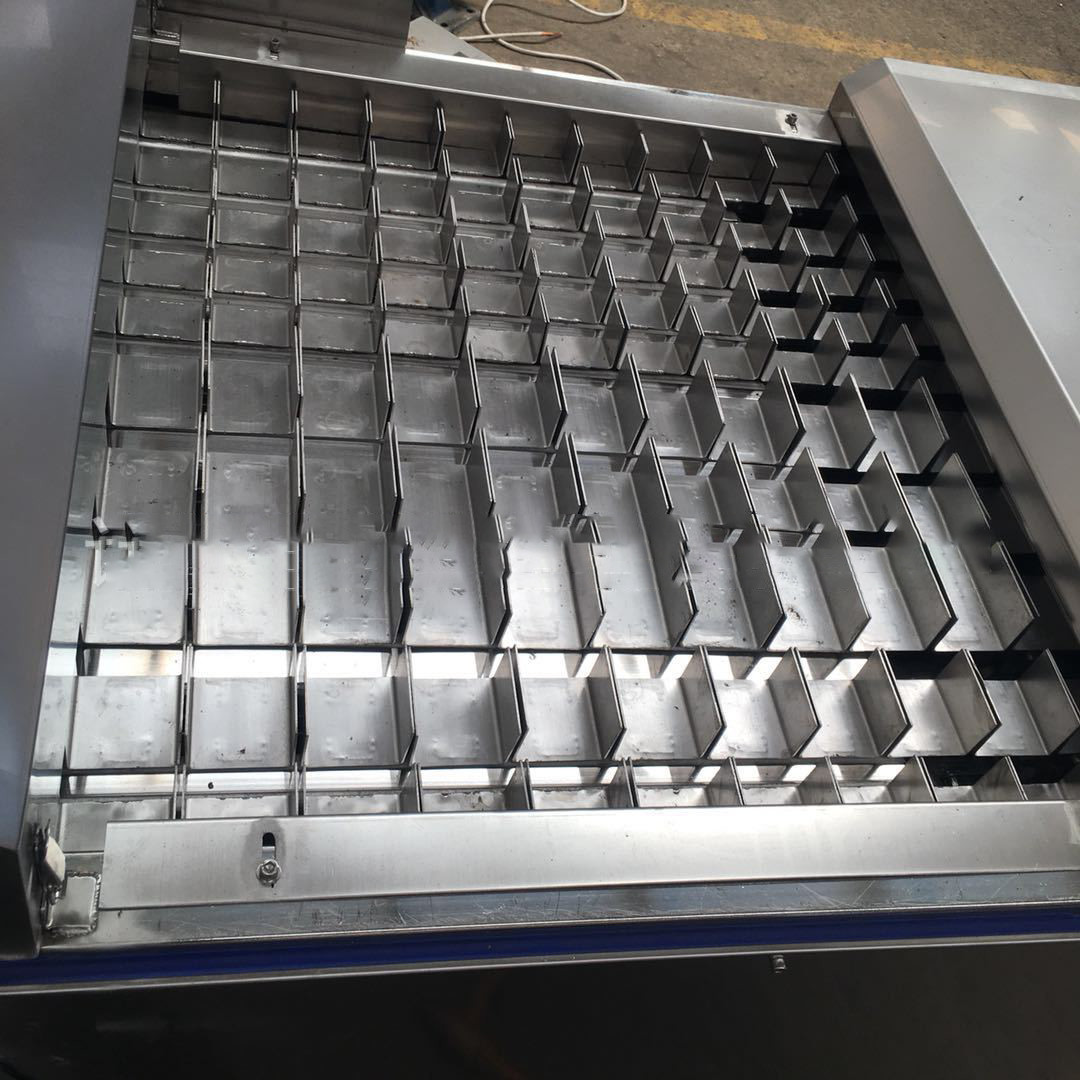 Stainless Steel Automatic Fish Cutting Machine Hairtail Fish Deboning Machine