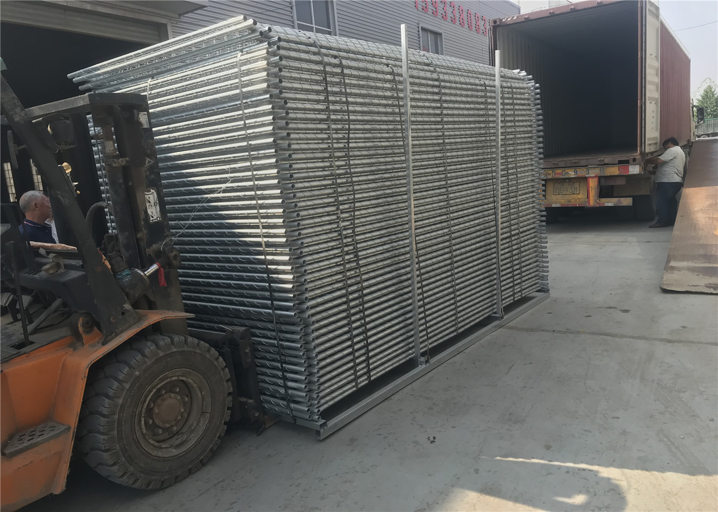 Temporary Security Construction Fencing Panels 1.83mx3.65m Mesh 57mmx57mm Diameter3.2mm/10Ga