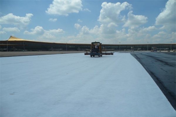 100-800g/sqm PET/PP Nonwoven Geotextile for Road Construction Efficiency