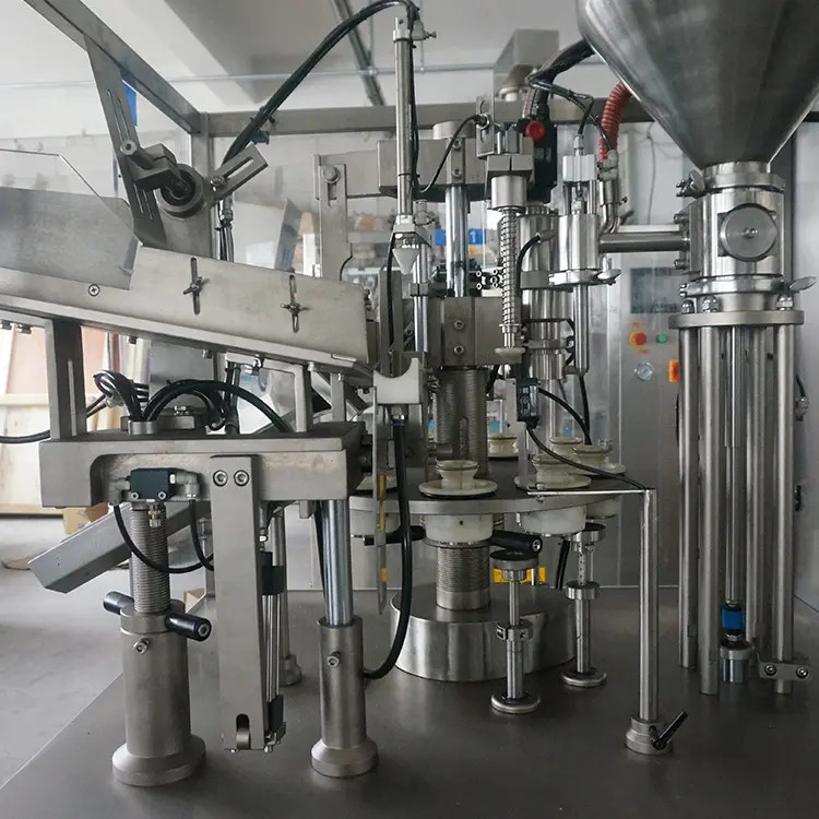 8000BPH Aluminum Tube Filing And Sealing Machine For Composite Pipe