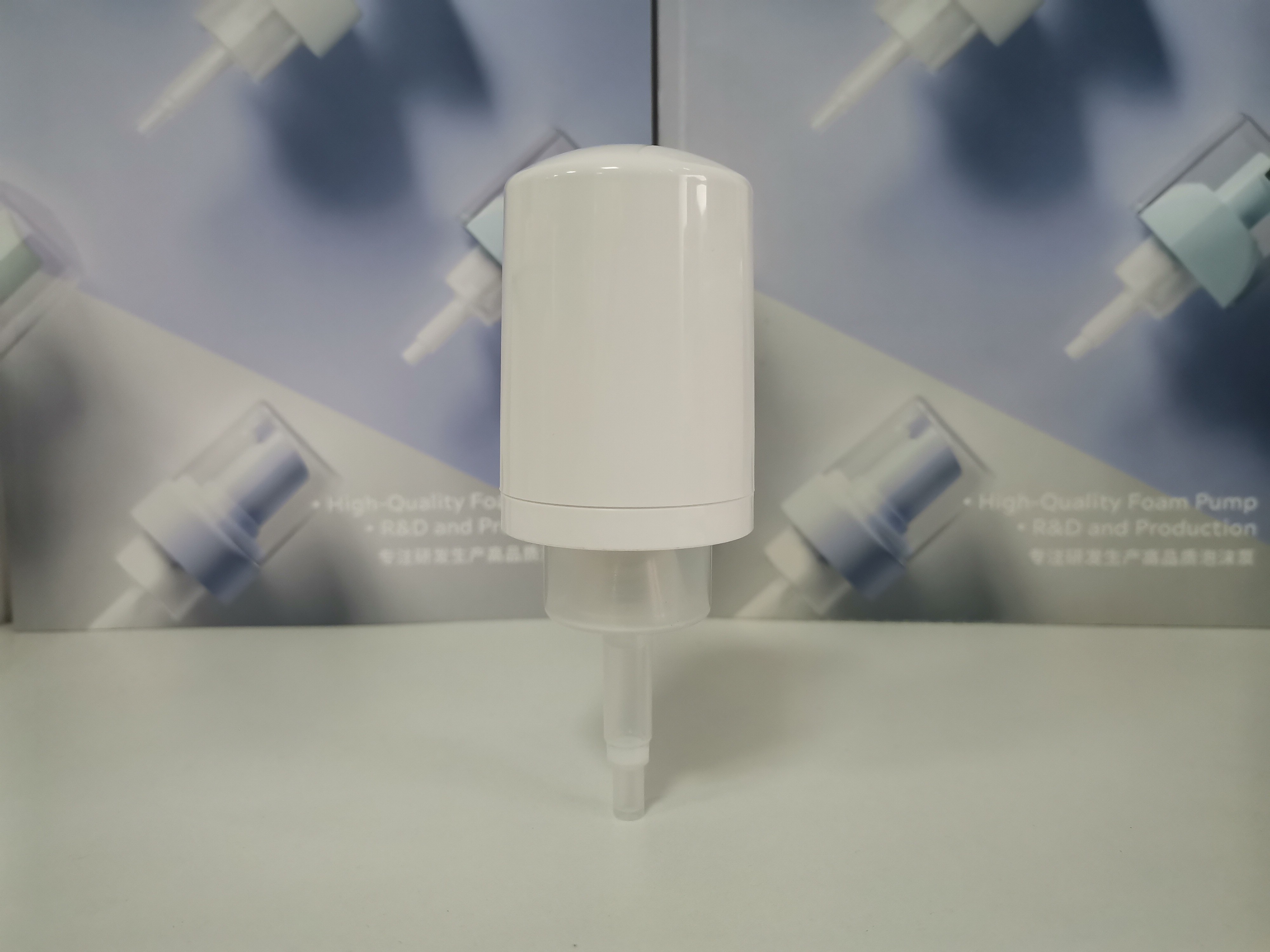 Facecare Plastic Foam Pump With Customer Color And Left-right Lock