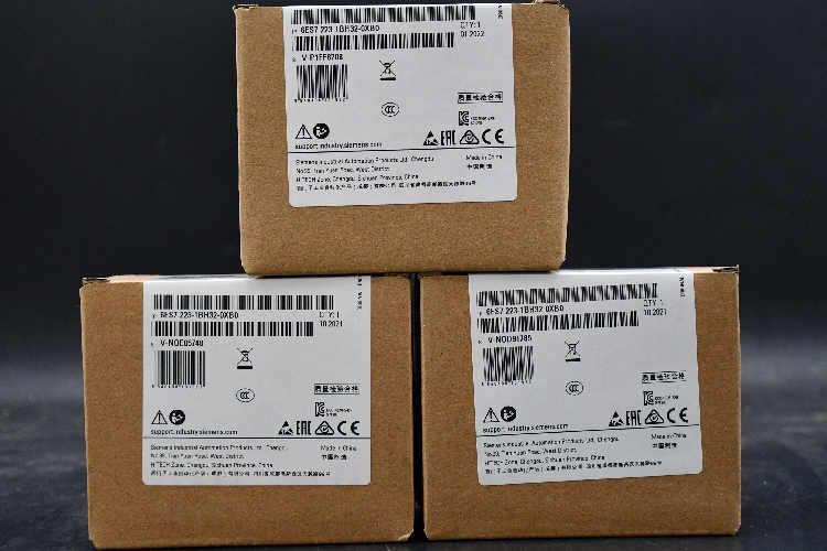 Siemens Input Relay Module 16 Inputs, 24 V dc, 125 x 40 x 120 mm