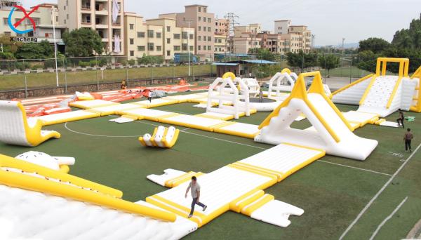 Supplier Gaint Floating 0.9mm PVC Outdoor Inflatable Water Park Equipment OEM