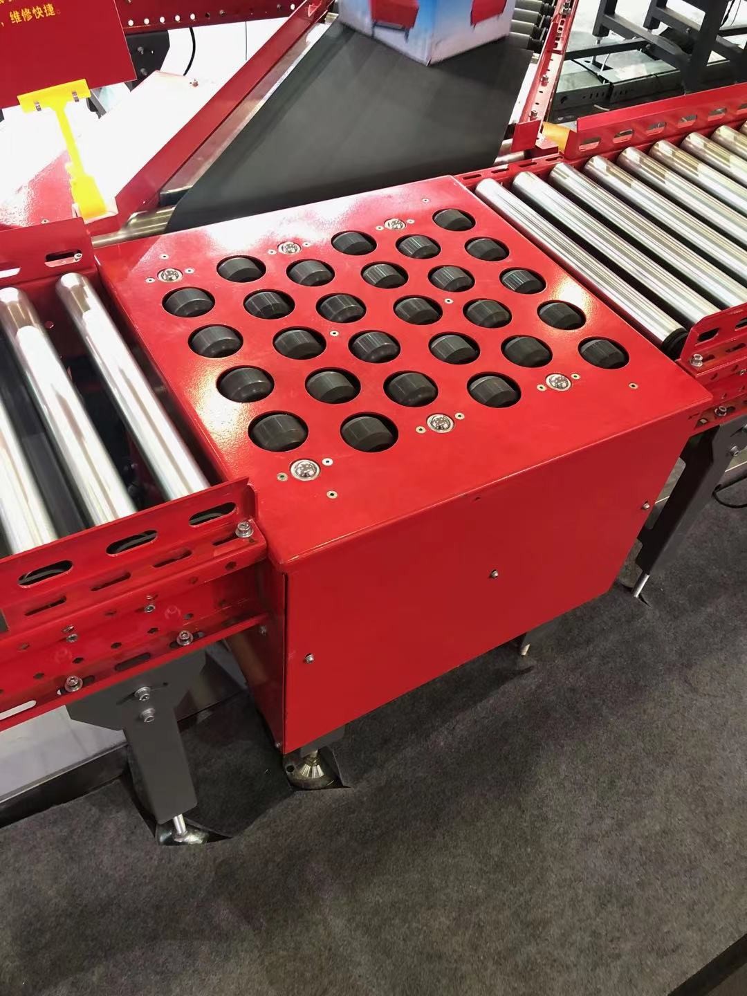 High Speed Swivel Sorters for Parcel Sorting at Airport