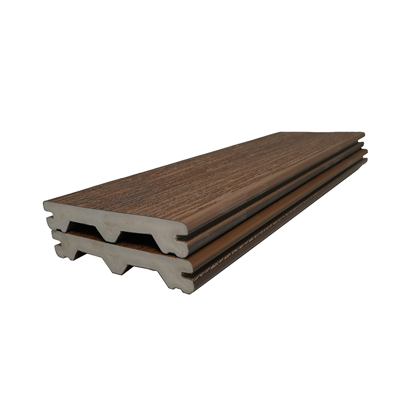 Co-extrusion Tough Arch Solid Decking for Outdoor Playgrounds 18mm Thickness