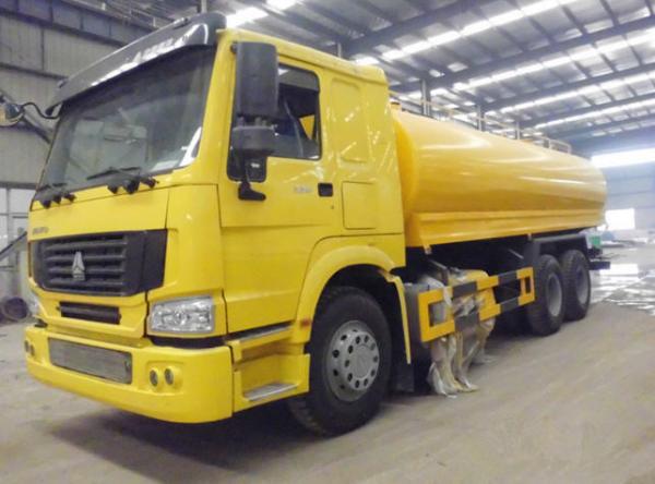 Square Type Oil Tanker Vehicle , 6x4 Water Transport Truck With Tank ZZ1257M4647